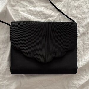 Elegant Black Shoulder Bag